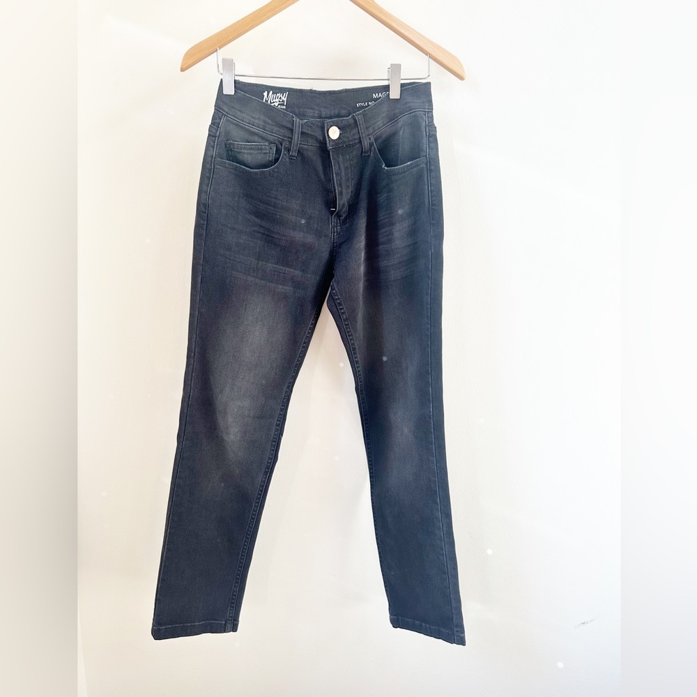 Mugsy Jeans Mags style, 28 x30